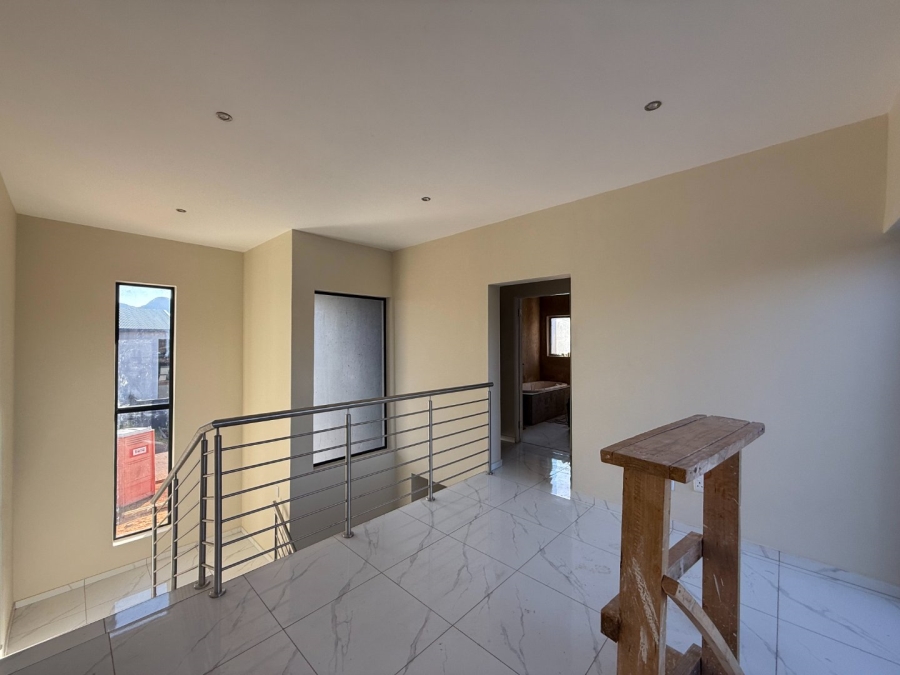 4 Bedroom Property for Sale in Melodie North West